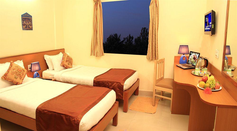 Arra Suites Kempegowda Airport Hotel Бангалор Екстериор снимка