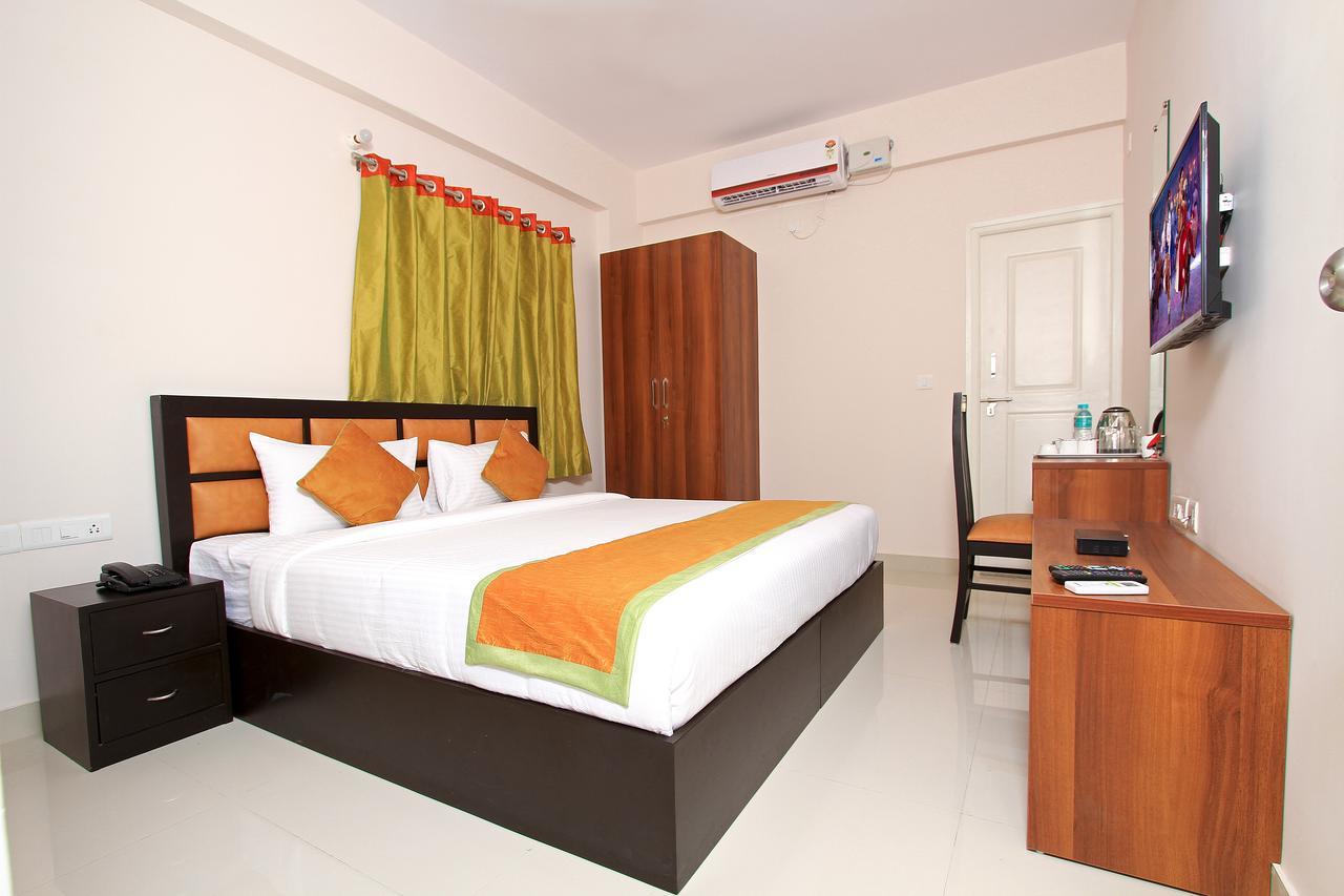Arra Suites Kempegowda Airport Hotel Бангалор Екстериор снимка