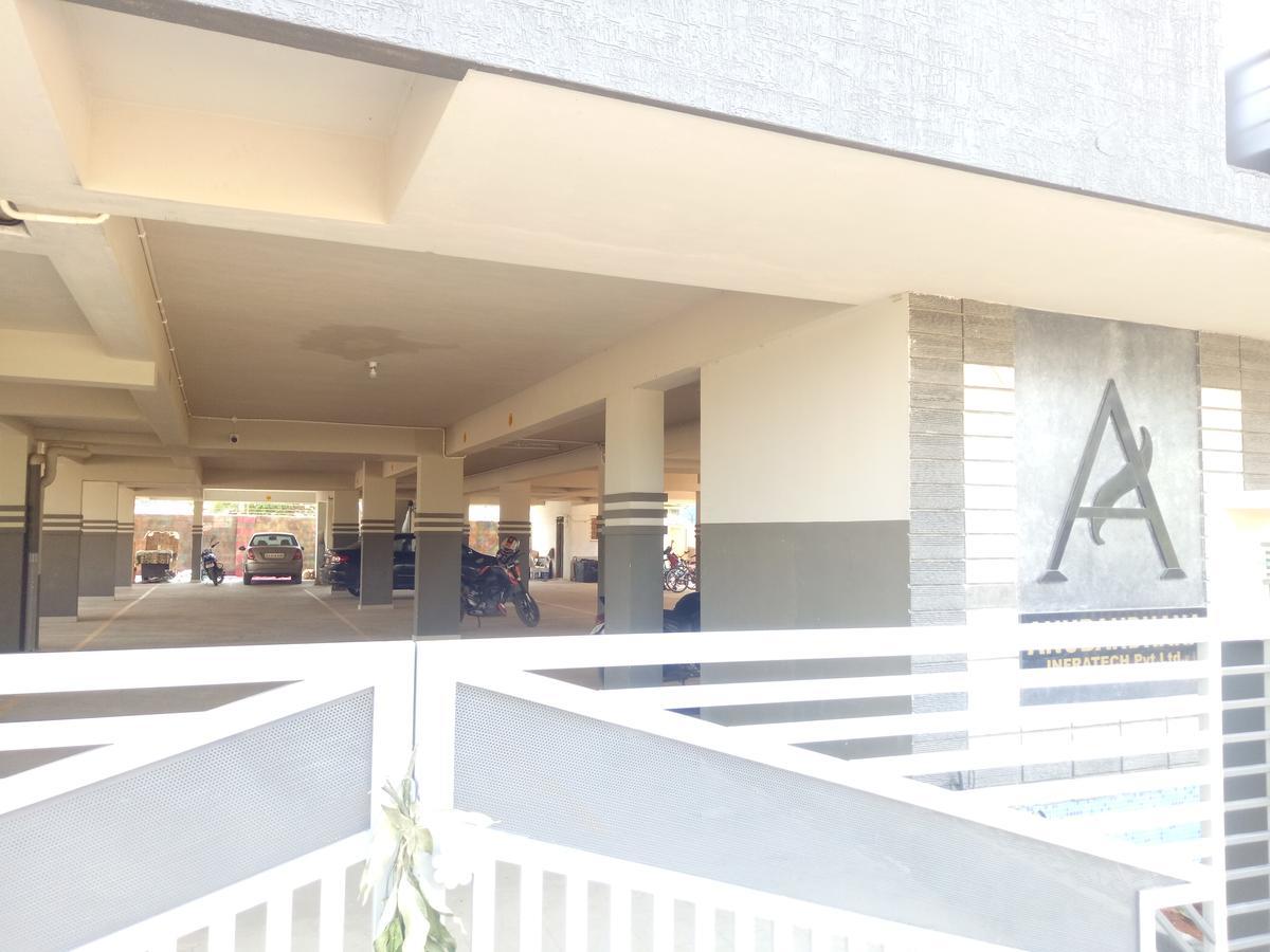 Arra Suites Kempegowda Airport Hotel Бангалор Екстериор снимка