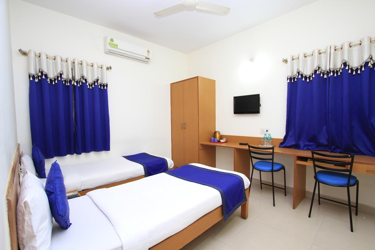 Arra Suites Kempegowda Airport Hotel Бангалор Екстериор снимка