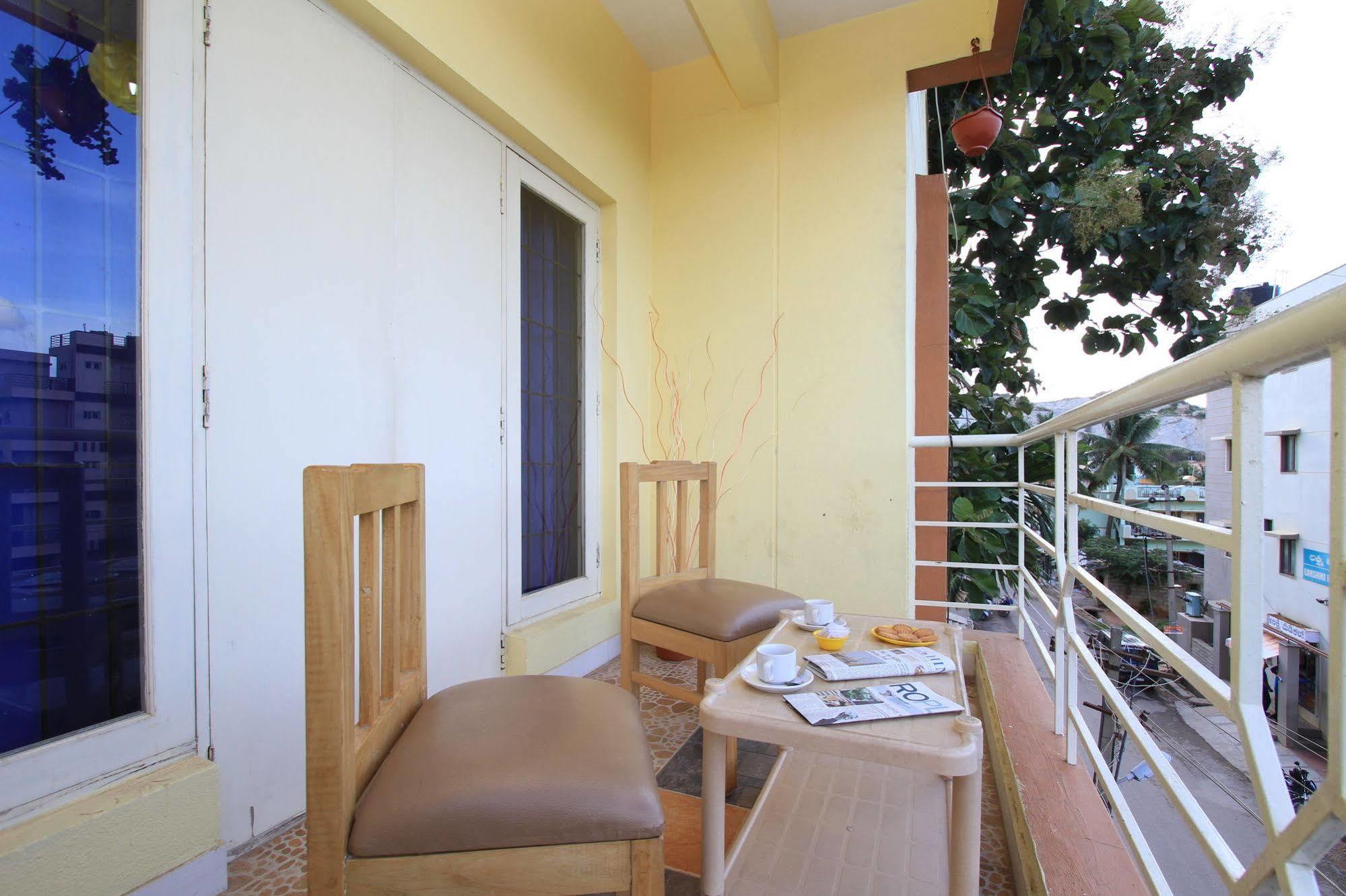 Arra Suites Kempegowda Airport Hotel Бангалор Екстериор снимка