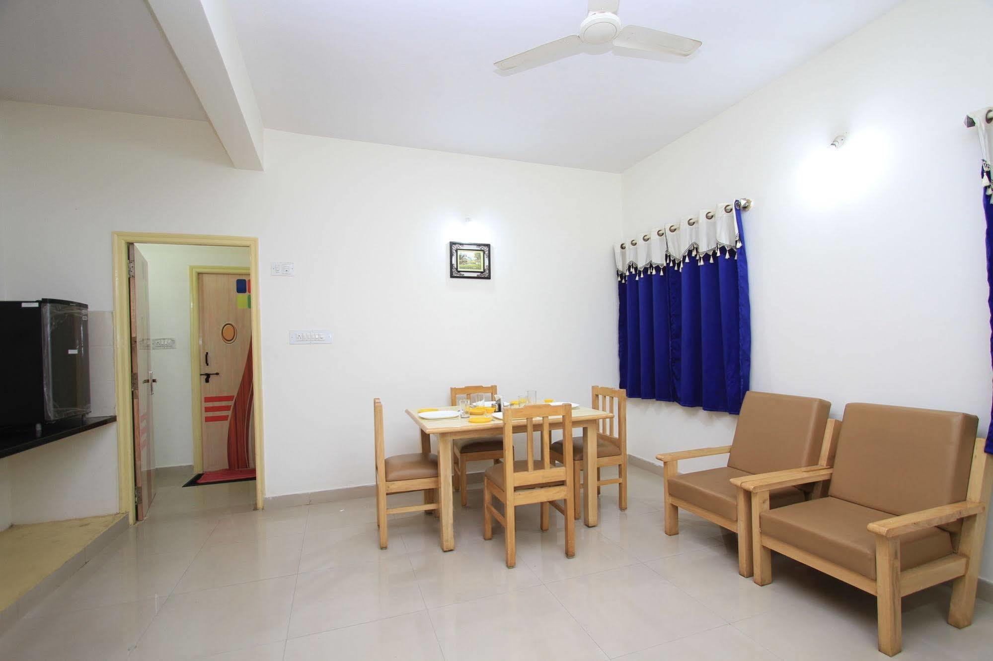 Arra Suites Kempegowda Airport Hotel Бангалор Екстериор снимка