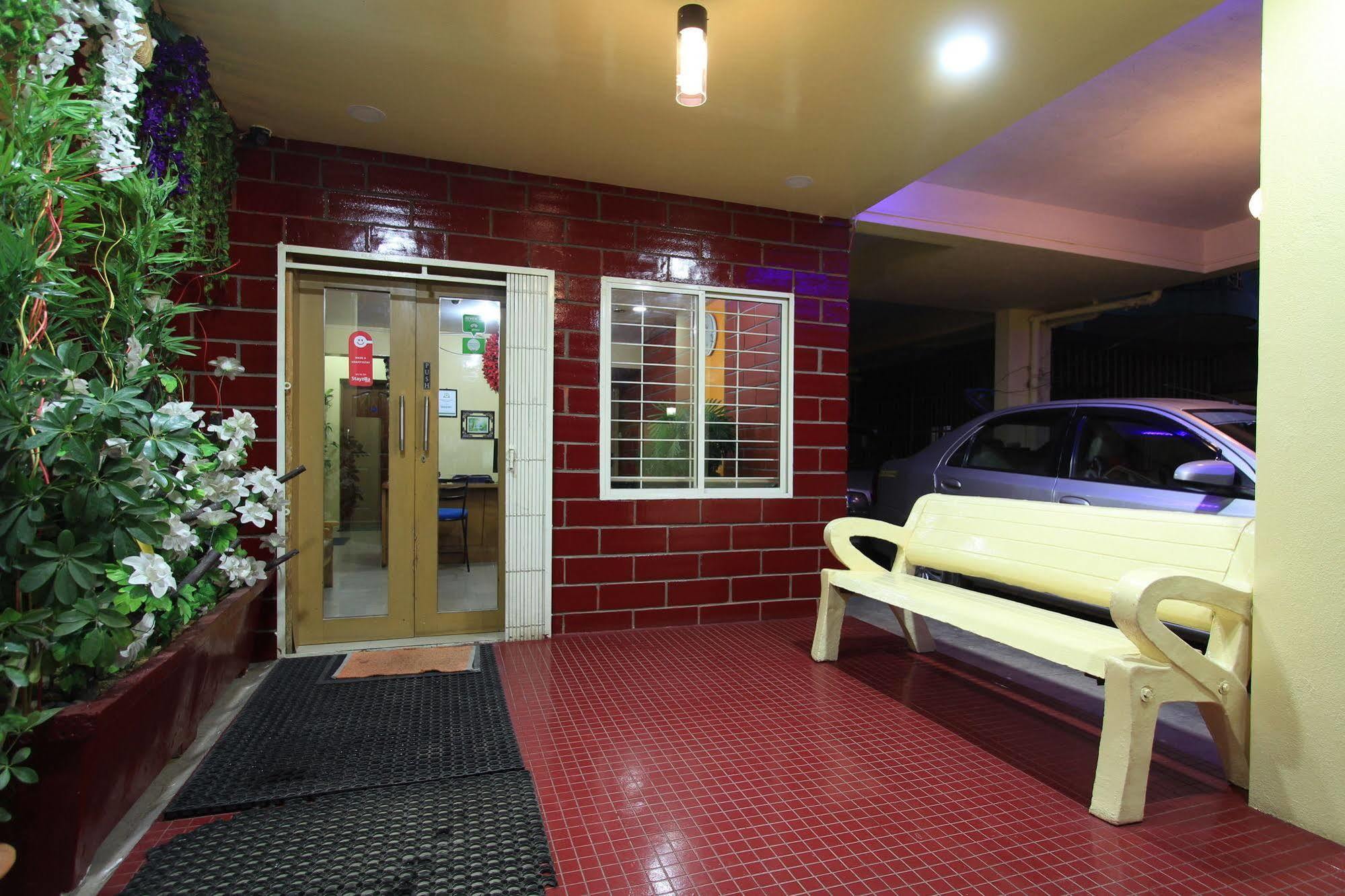 Arra Suites Kempegowda Airport Hotel Бангалор Екстериор снимка