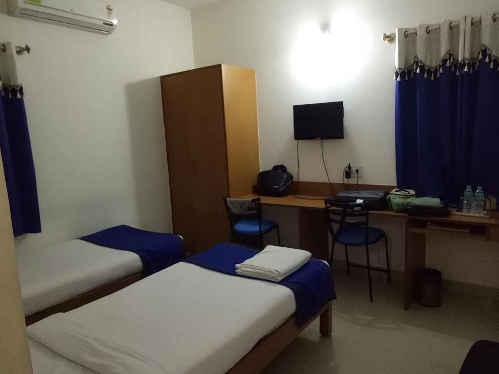 Arra Suites Kempegowda Airport Hotel Бангалор Екстериор снимка