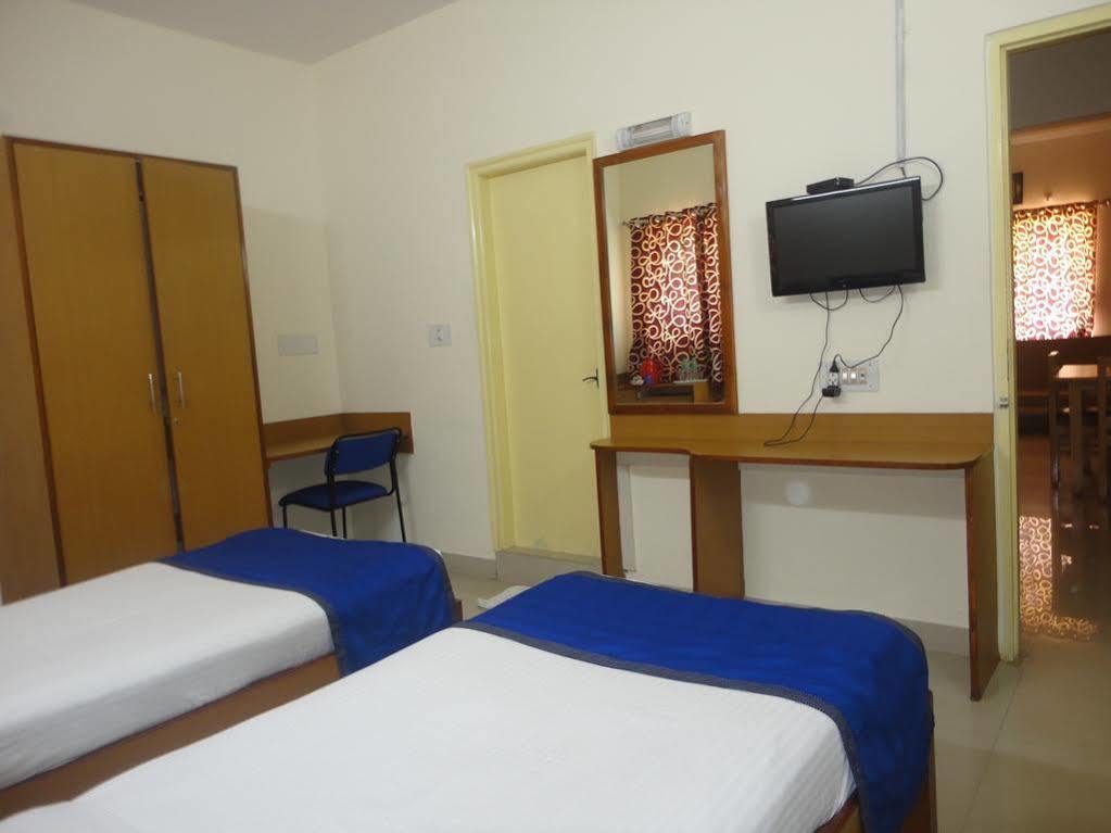 Arra Suites Kempegowda Airport Hotel Бангалор Екстериор снимка