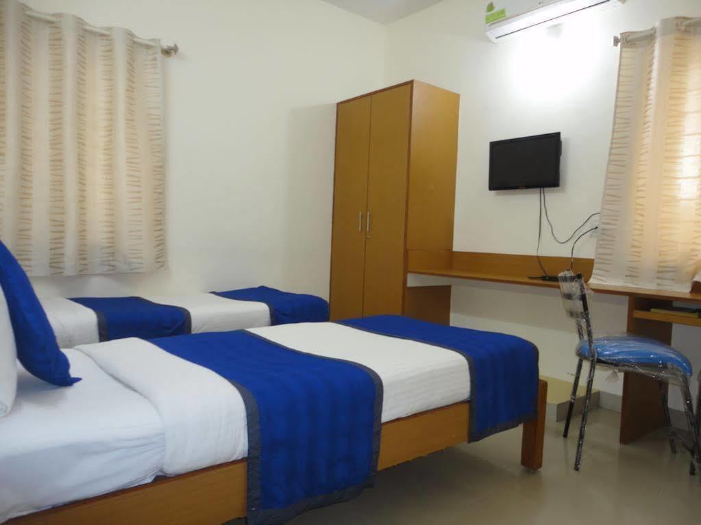 Arra Suites Kempegowda Airport Hotel Бангалор Екстериор снимка